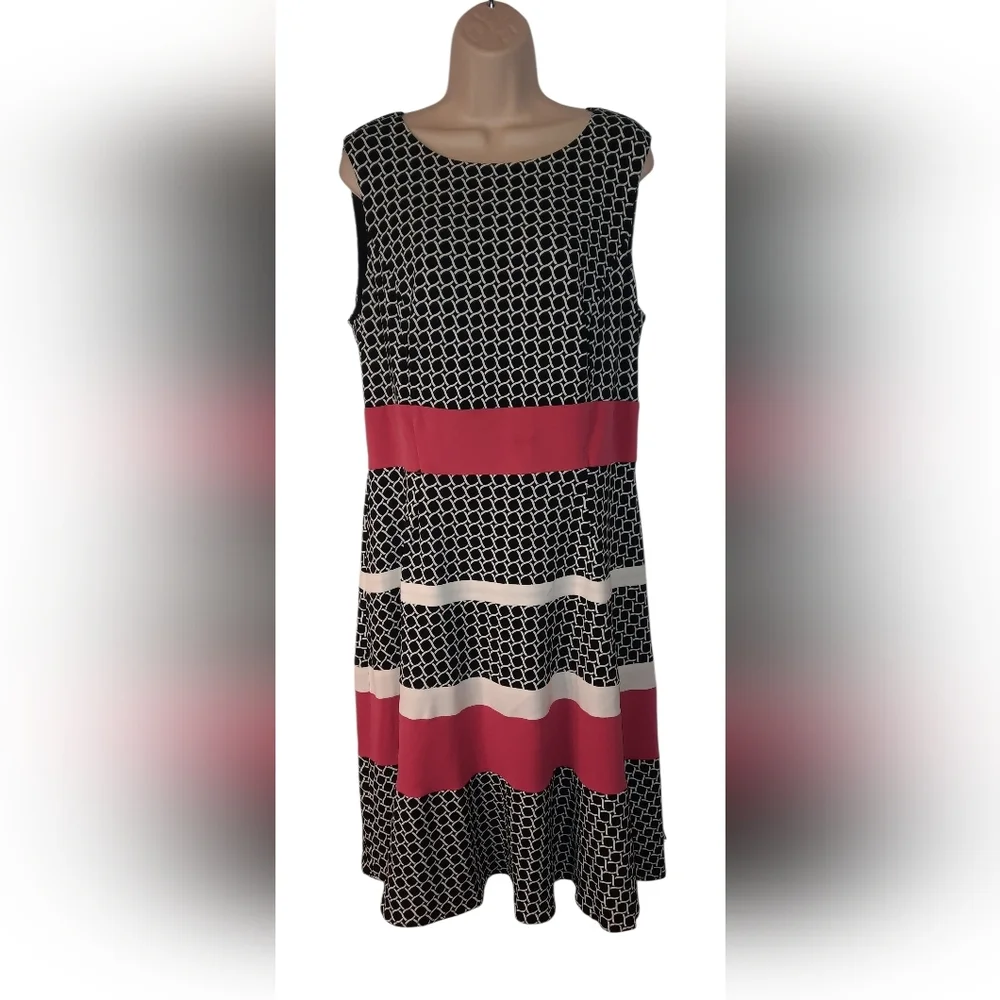 Anne Klein Black and Red Patterned Midi Dress - Picture 3 of 10